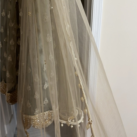 Anisha Shetty Grey Lehenga NWOT - Picture 9 of 10